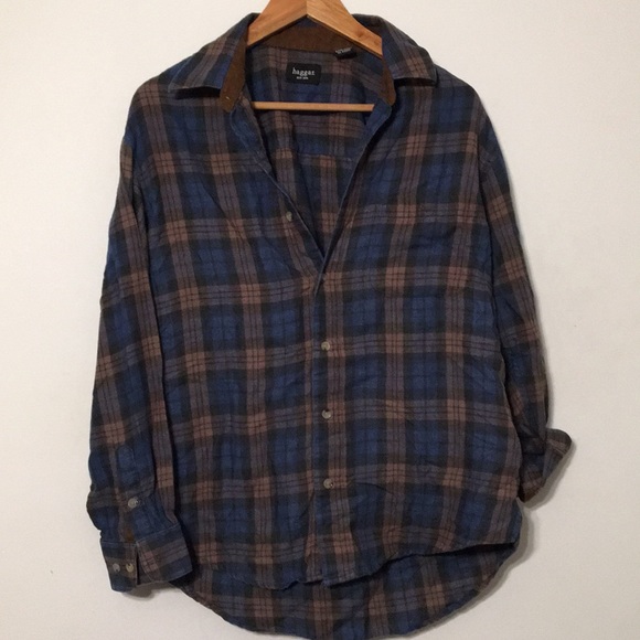 Other - Flannel men’s med hangar brand nice